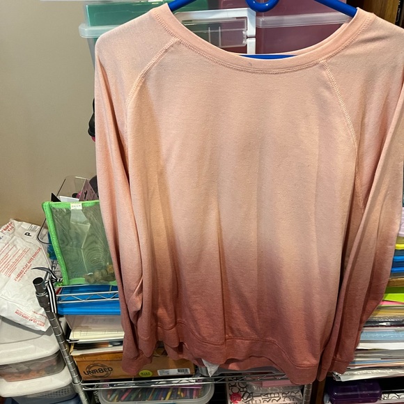 Sweatshirt tan faded to cream - Picture 2 of 3